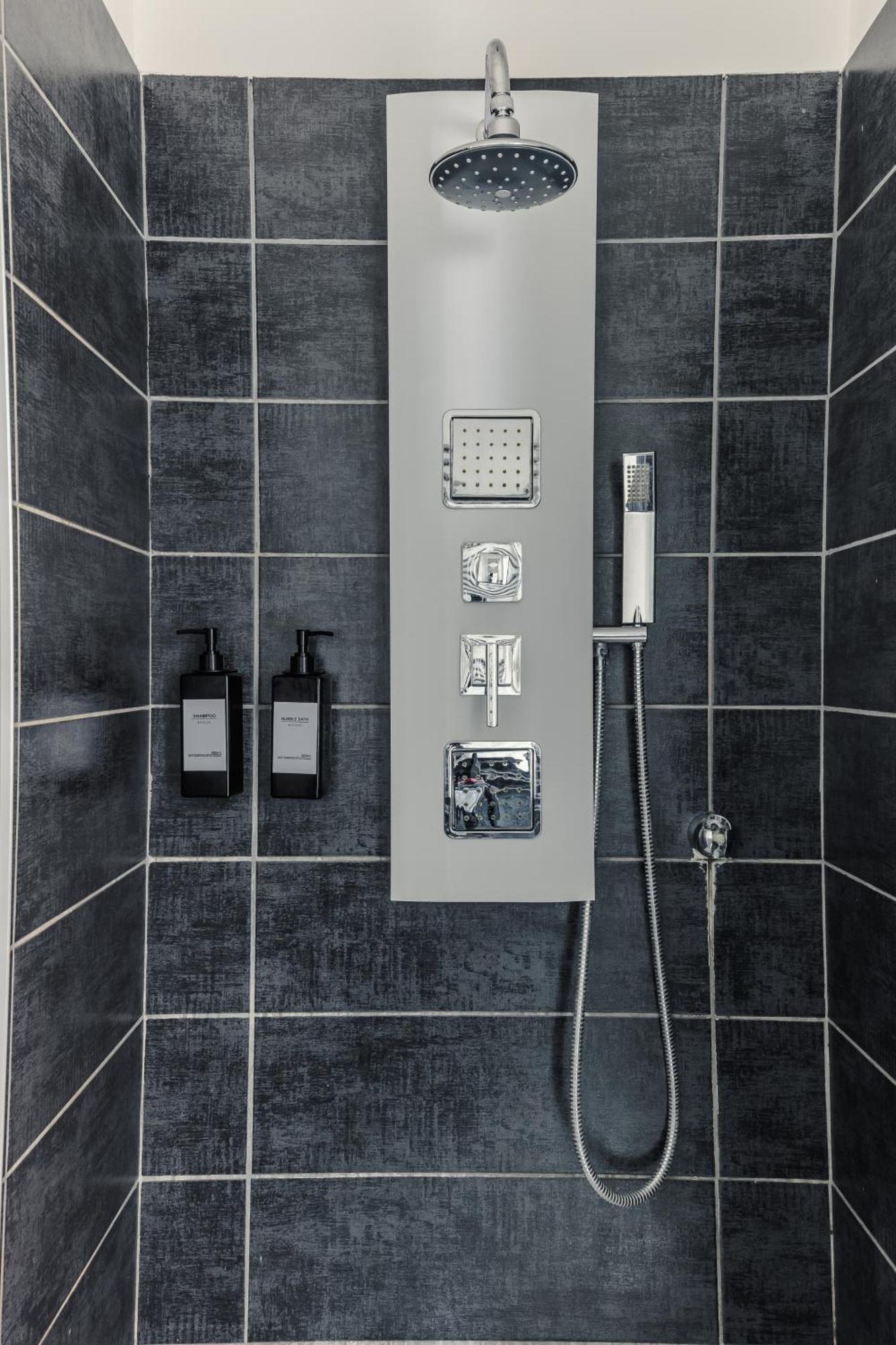 Veturia Guest house